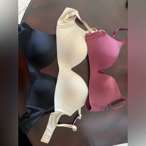 Set of 3 thin padded bras.